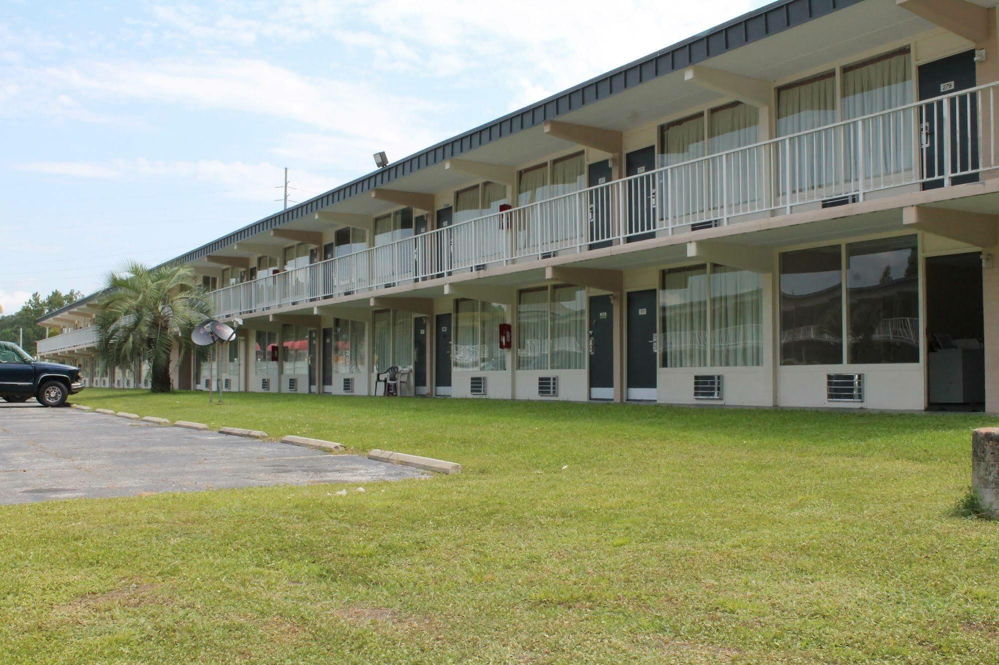 Travelers Inn 金斯兰 外观 照片